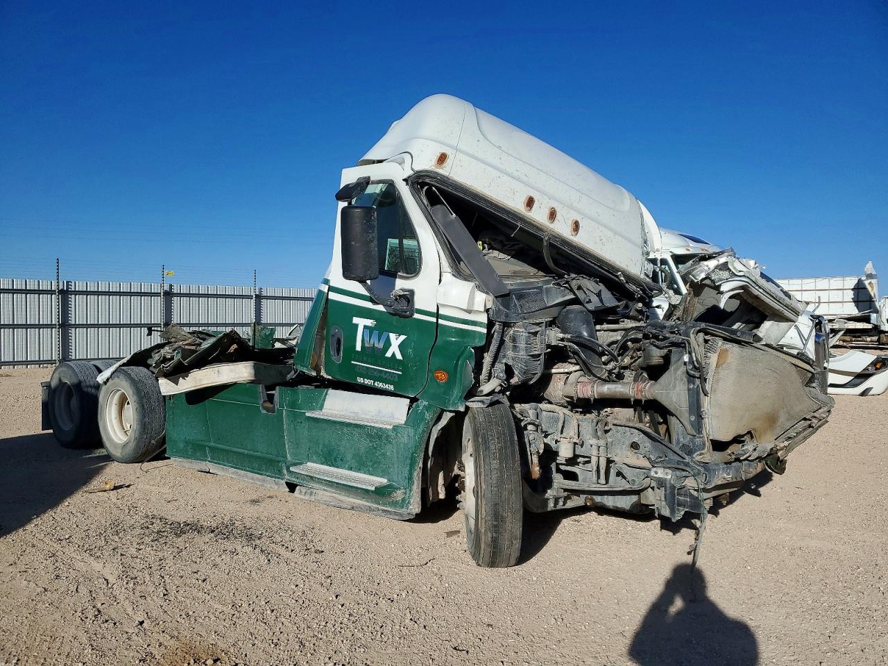 2016 FREIGHTLINER CASCADIA 125
