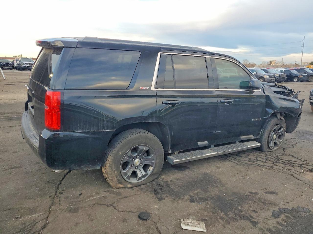 2015 CHEVROLET TAHOE K1500 LT photo 3