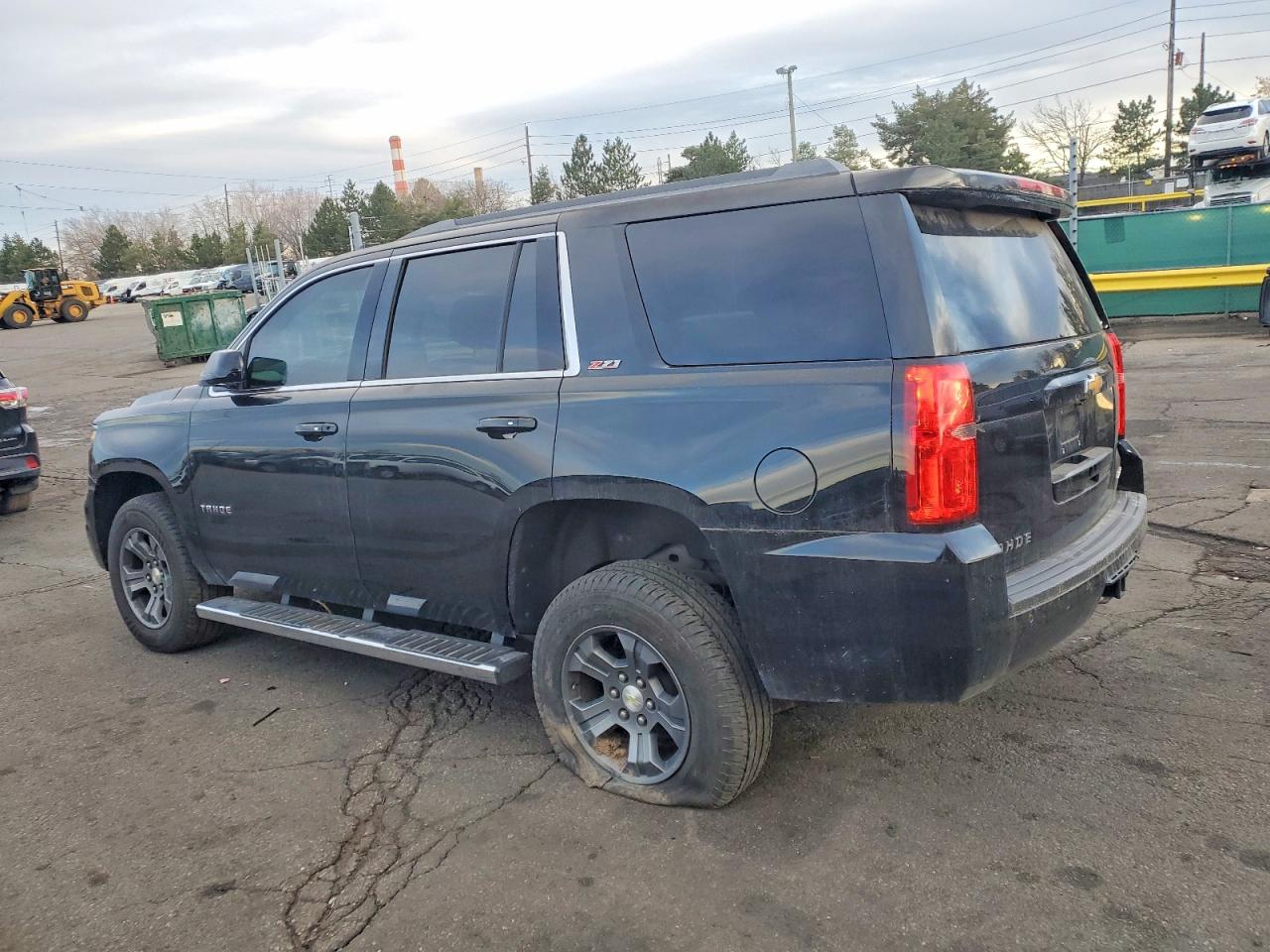 2015 CHEVROLET TAHOE K1500 LT photo 2