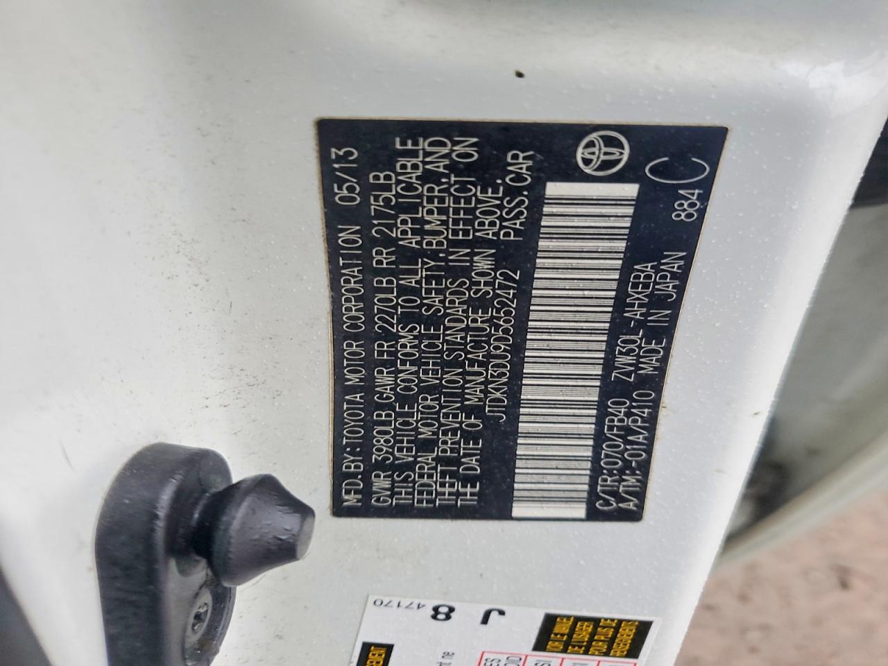 2013 TOYOTA PRIUS photo 23