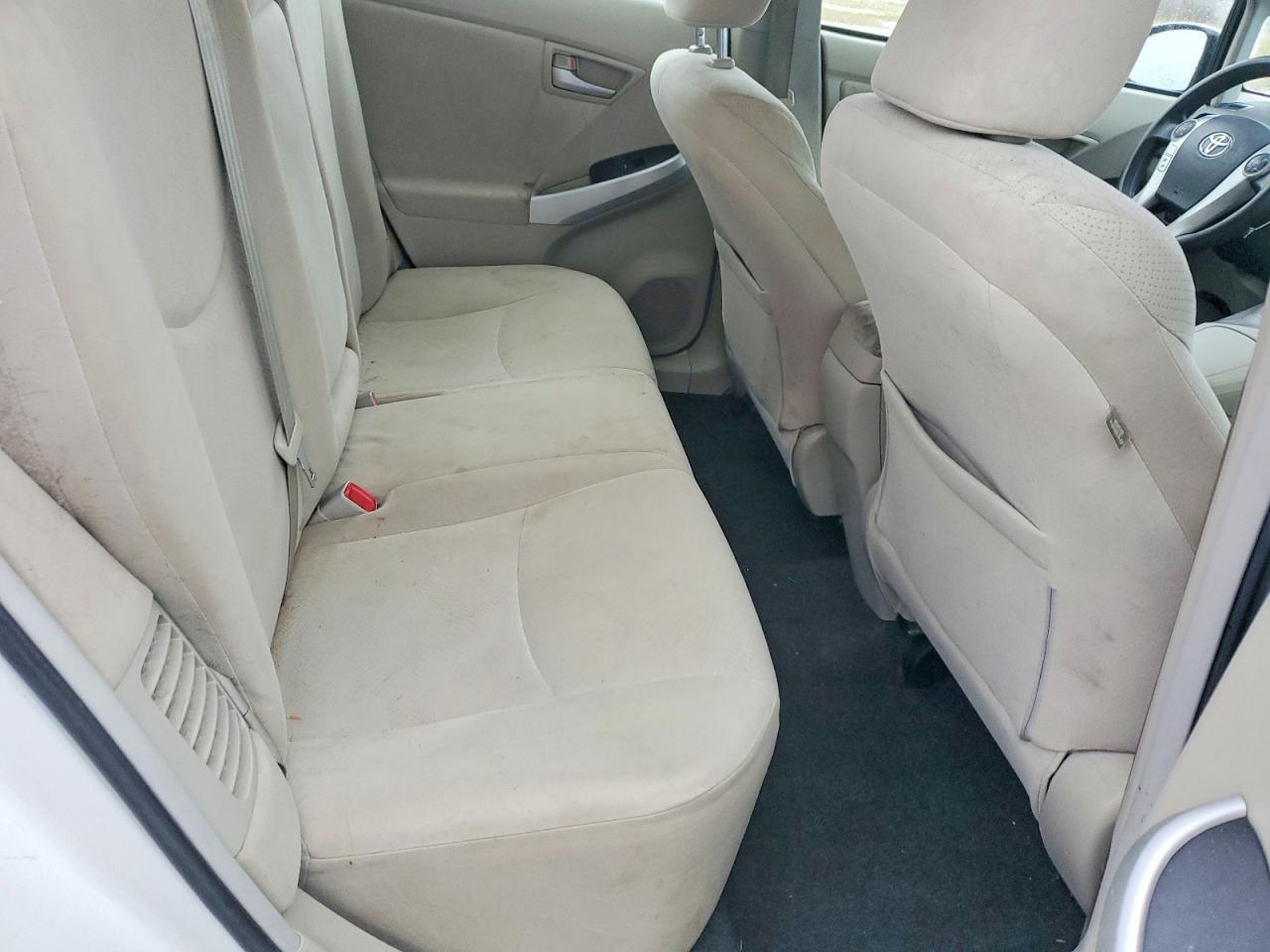 2013 TOYOTA PRIUS photo 19