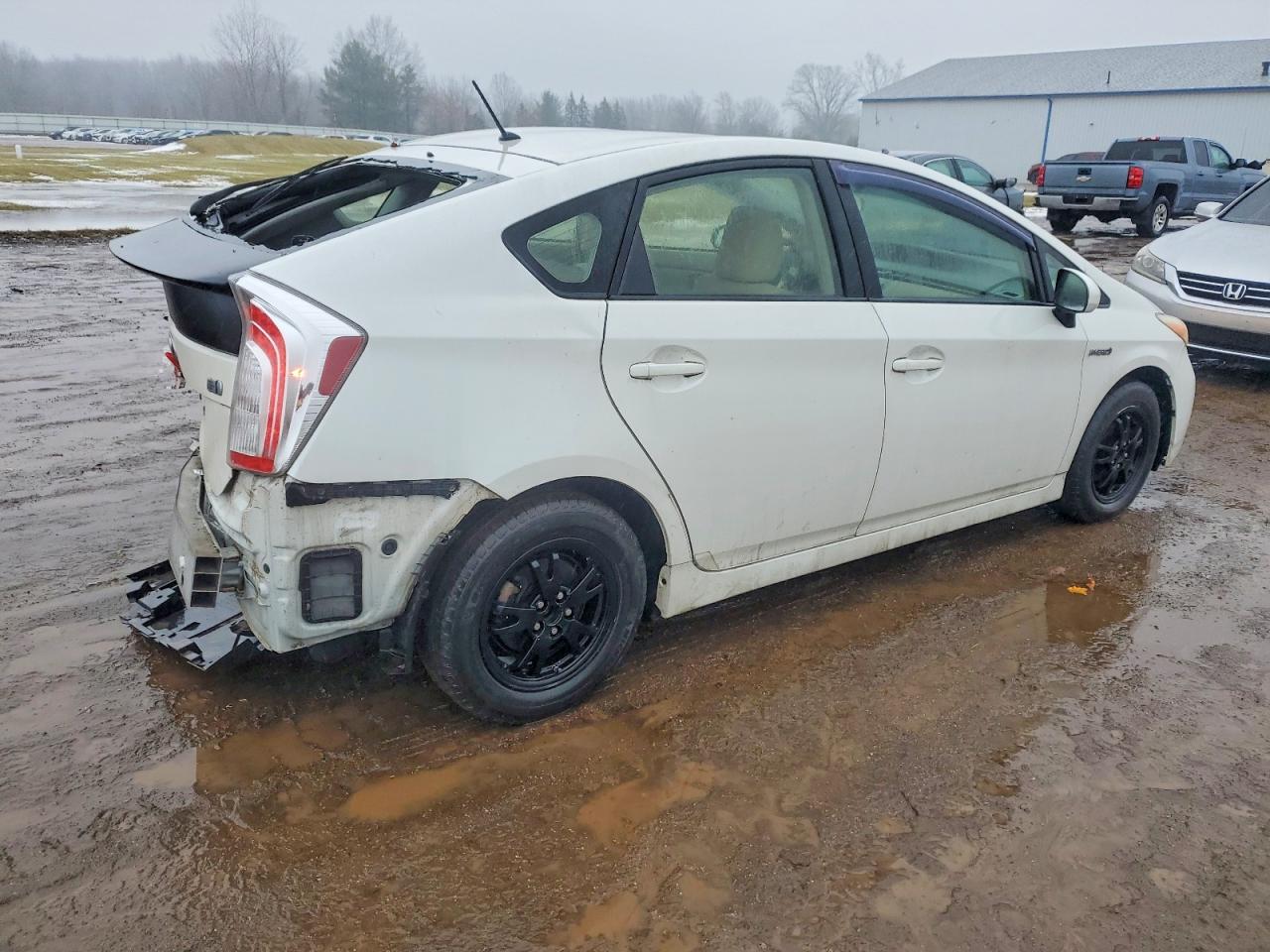 2013 TOYOTA PRIUS photo 5