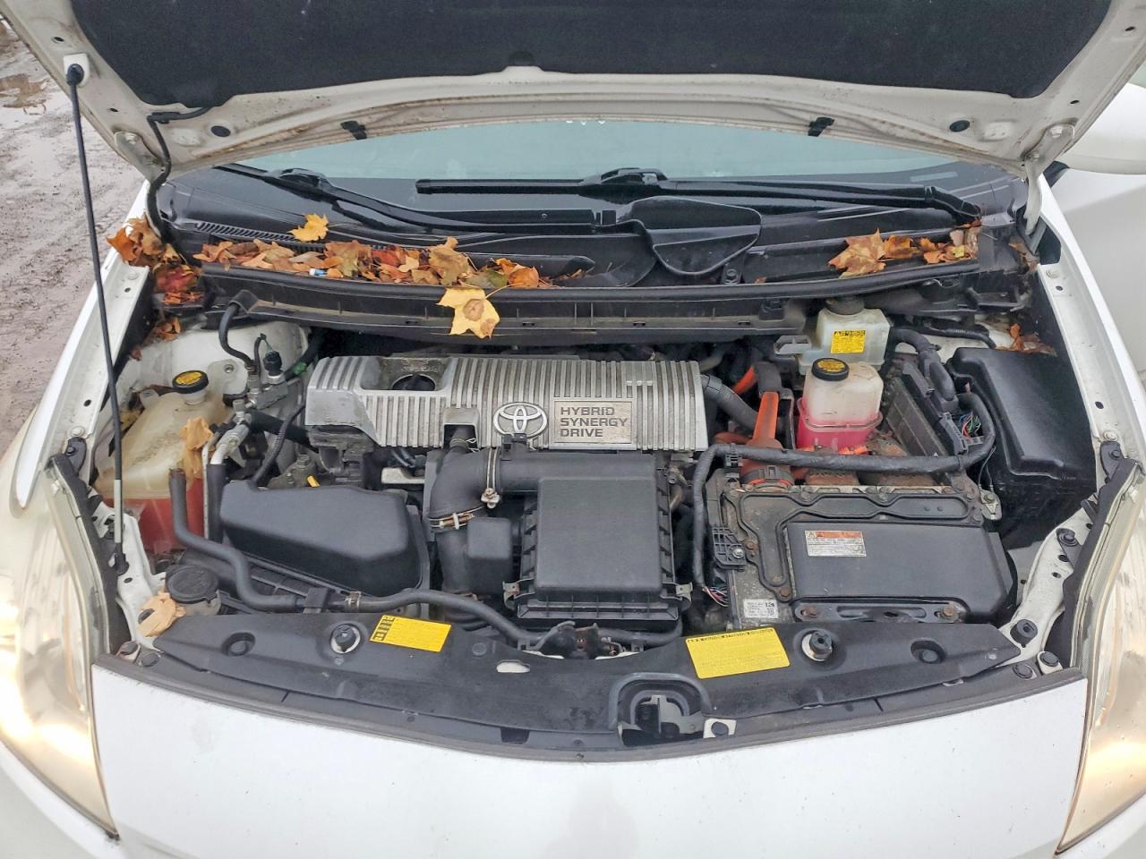 2013 TOYOTA PRIUS photo 21