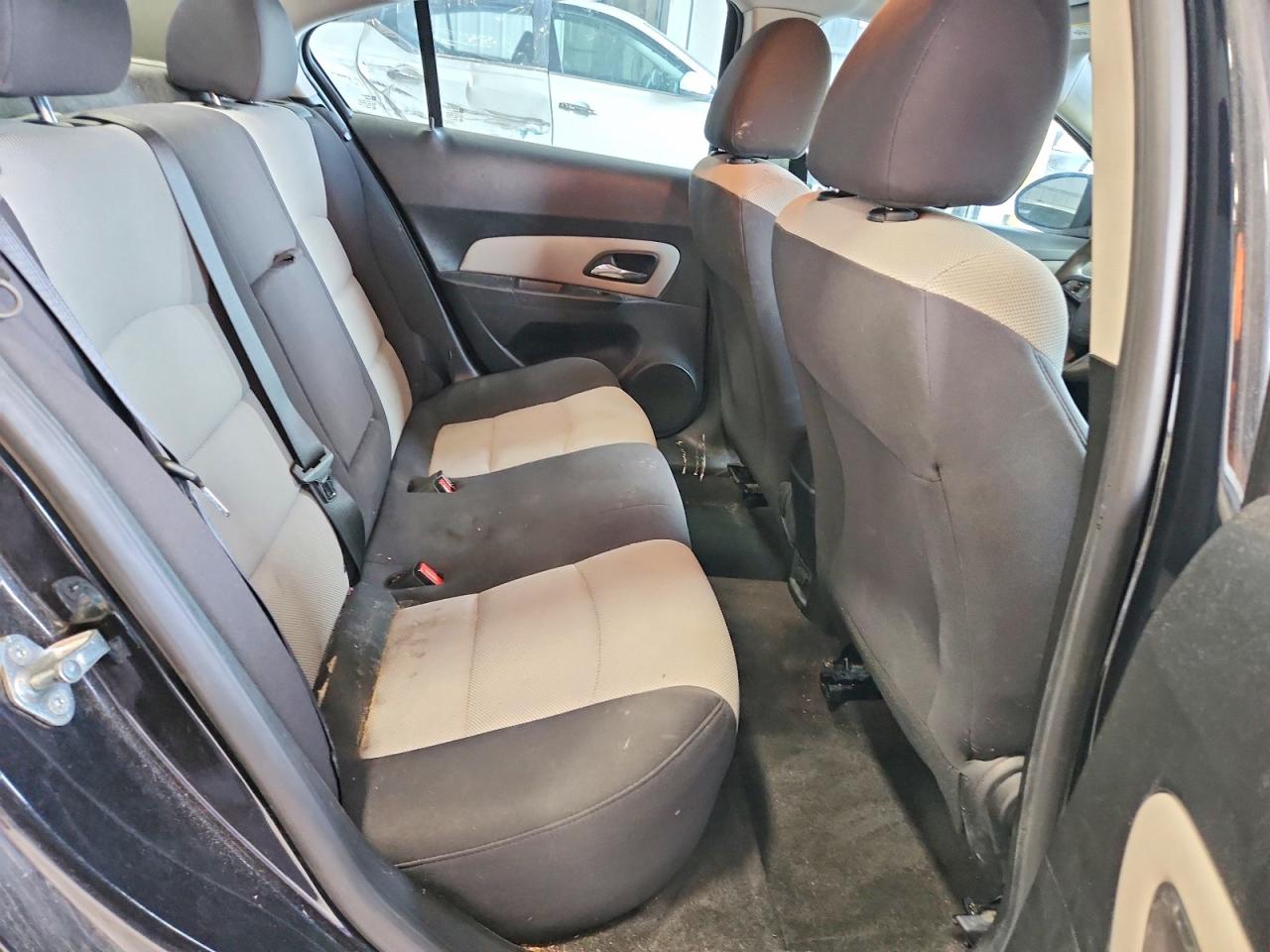 2014 CHEVROLET CRUZE LS photo 10