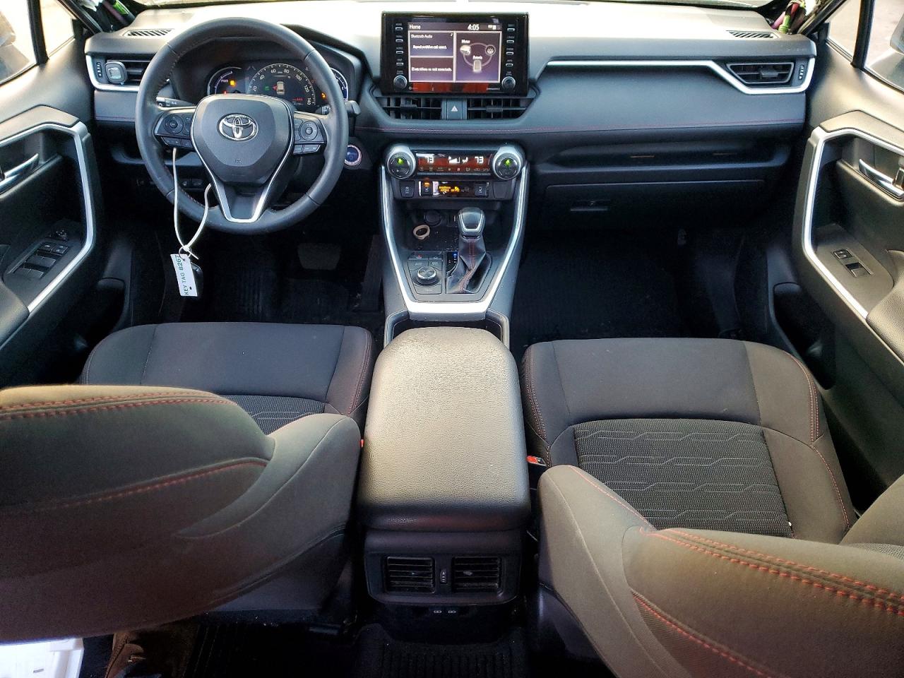 2022 TOYOTA RAV4 PRIME SE photo 8