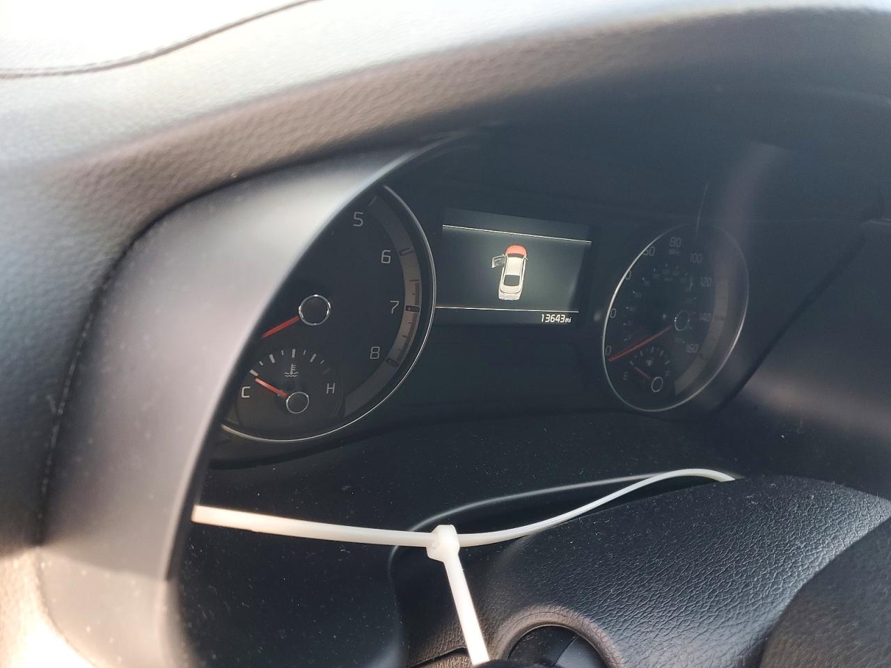 2024 KIA FORTE GT LINE photo 9