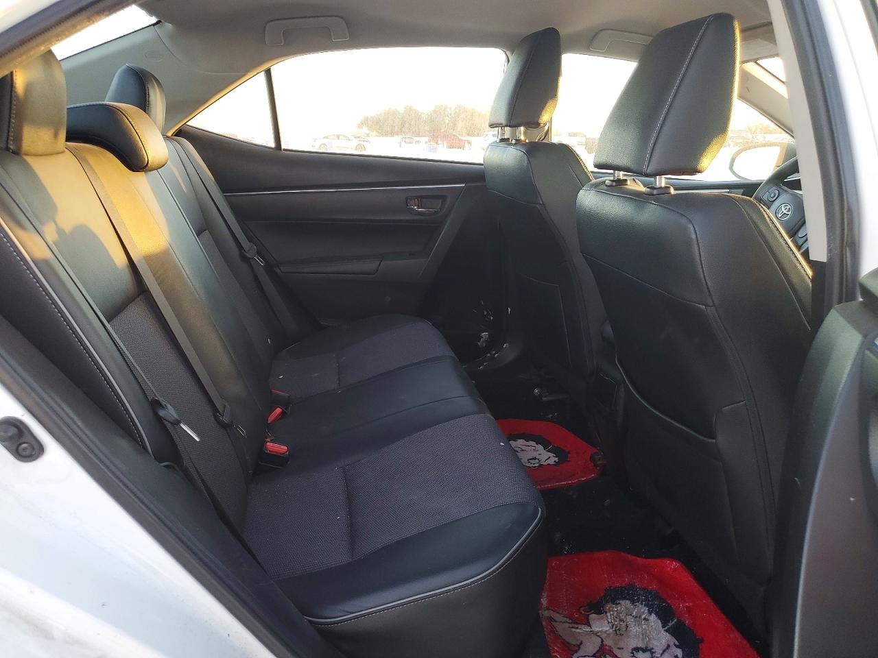 2014 TOYOTA COROLLA L photo 19