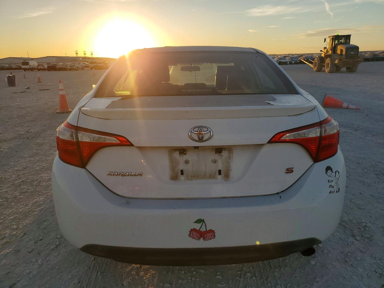 2014 TOYOTA COROLLA L photo 11