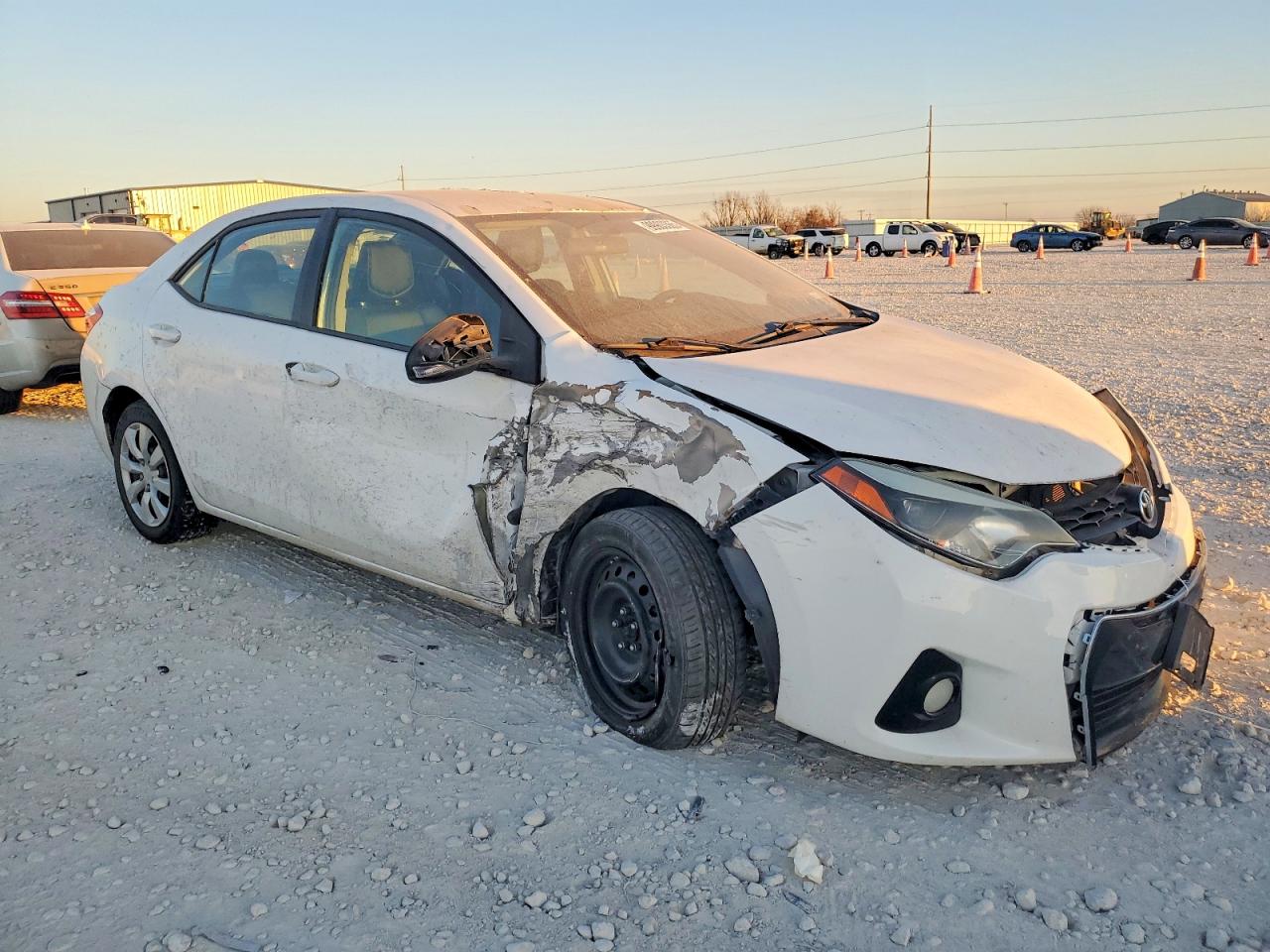2014 TOYOTA COROLLA L photo 7