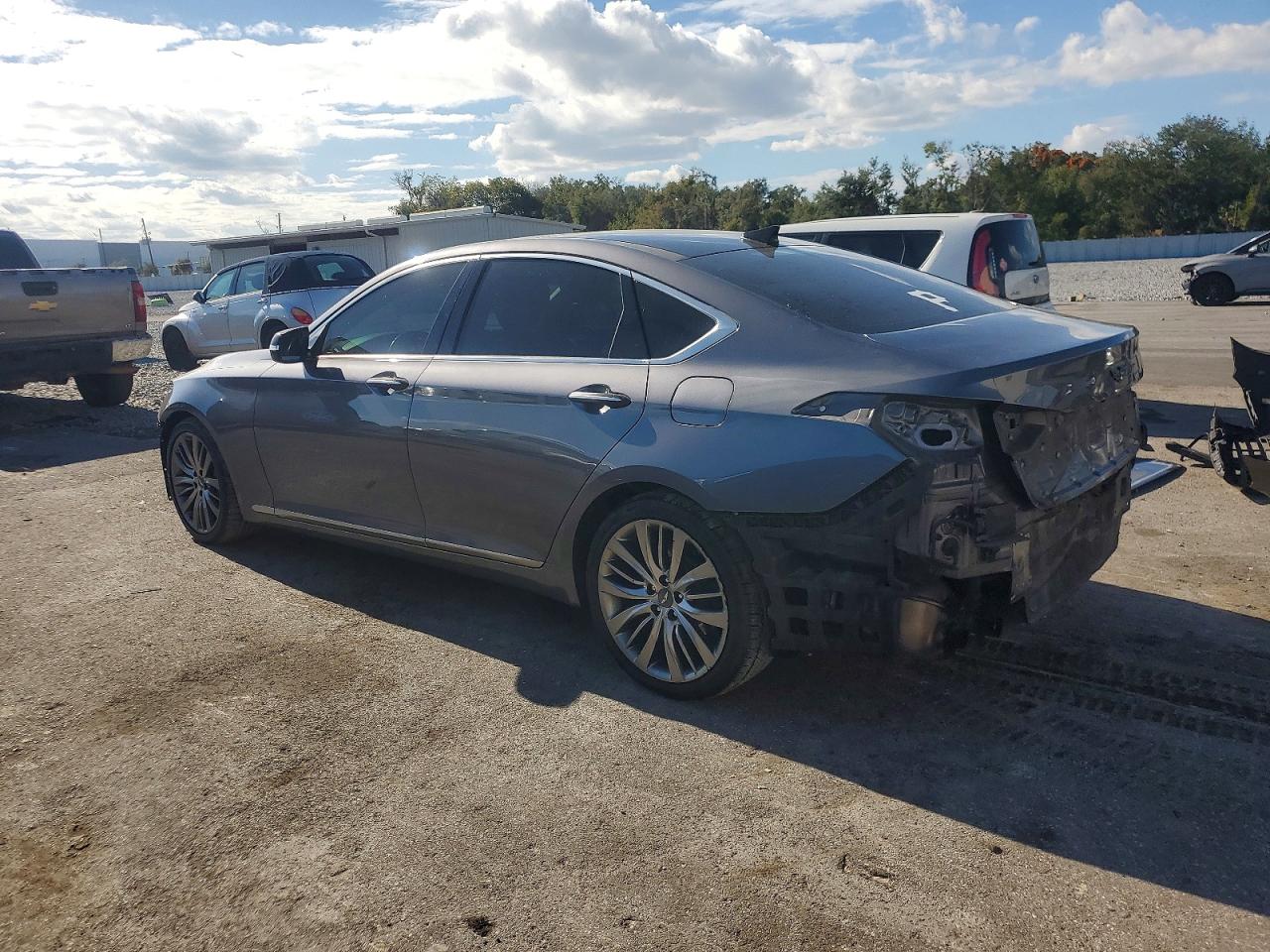 2015 HYUNDAI GENESIS 5.0L photo 2