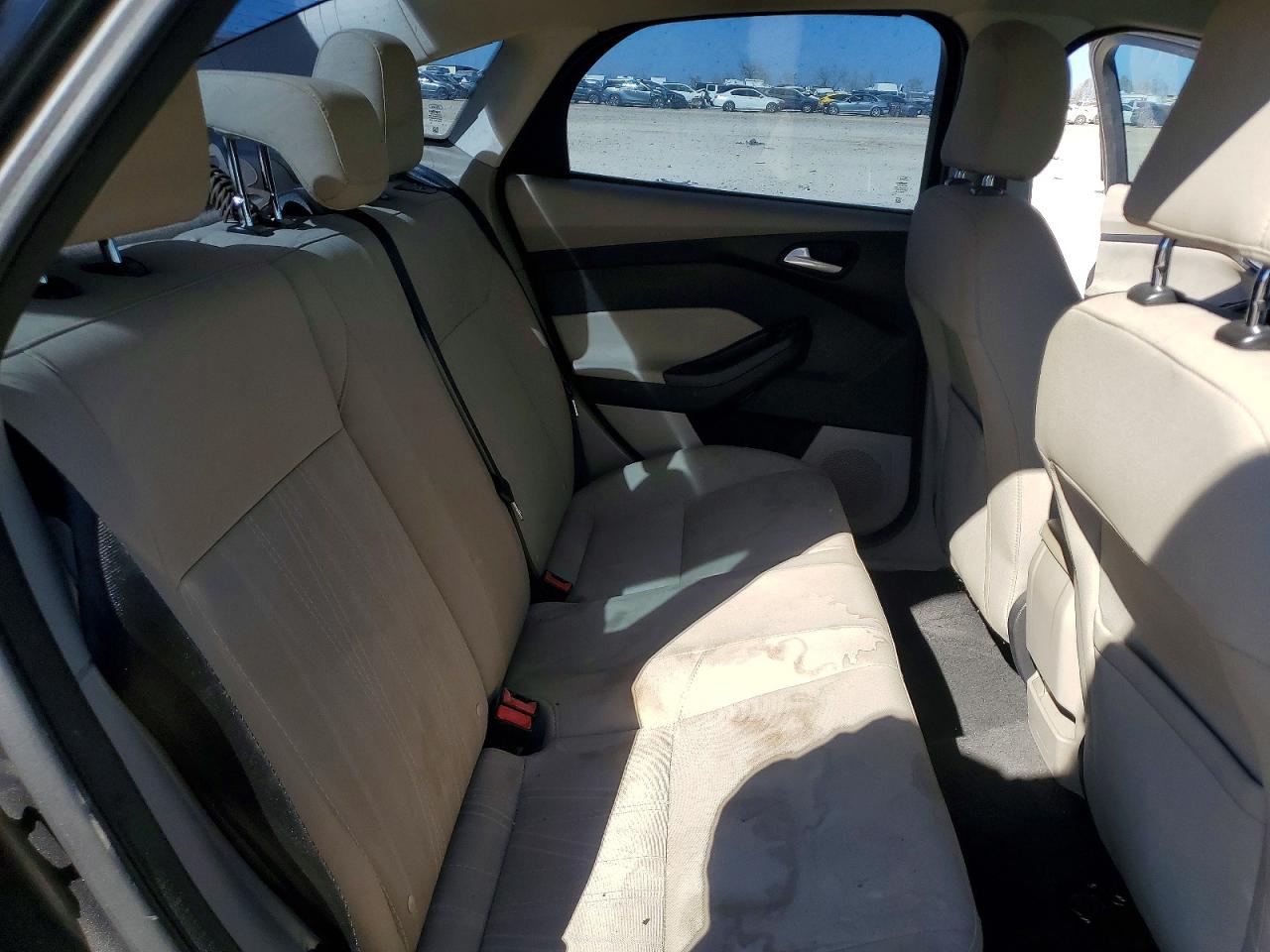 2017 FORD FOCUS SE photo 10