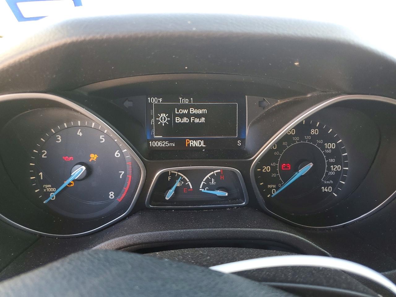 2017 FORD FOCUS SE photo 9