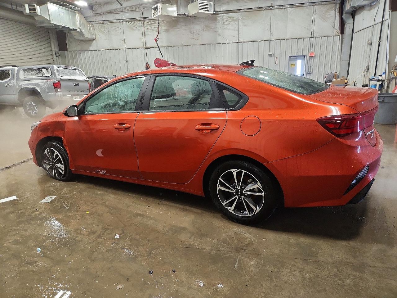 2024 KIA FORTE LXS photo 2