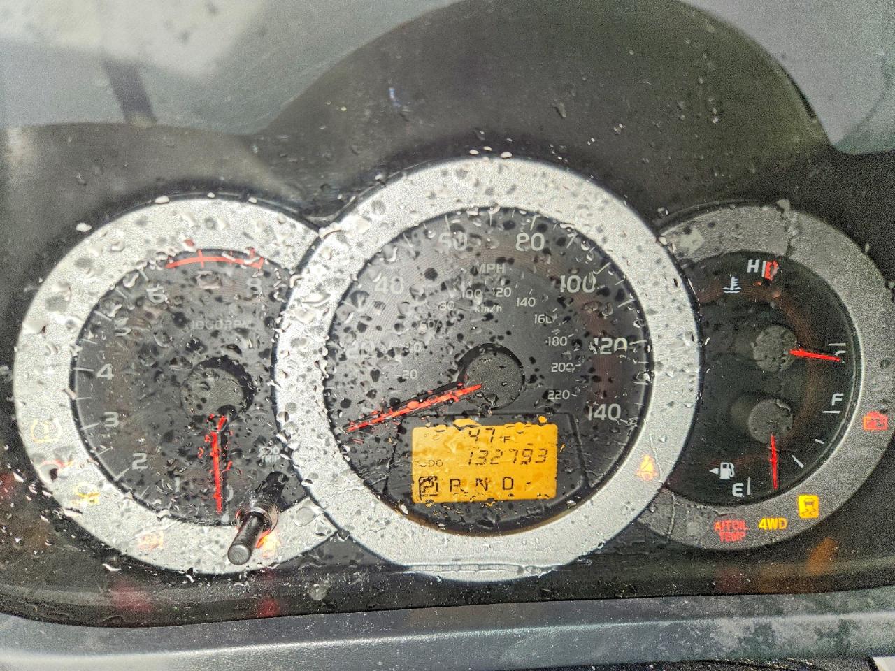 2011 TOYOTA RAV4 photo 9