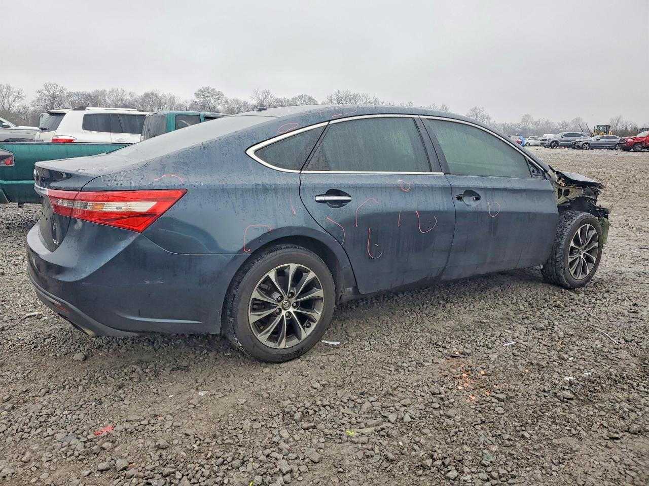 2016 TOYOTA AVALON XLE photo 3