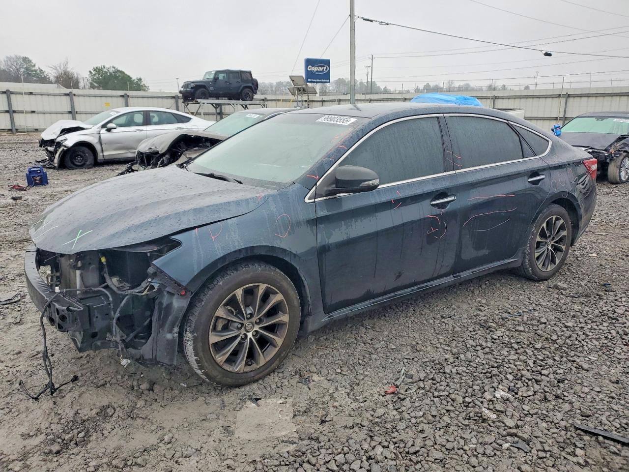 2016 TOYOTA AVALON