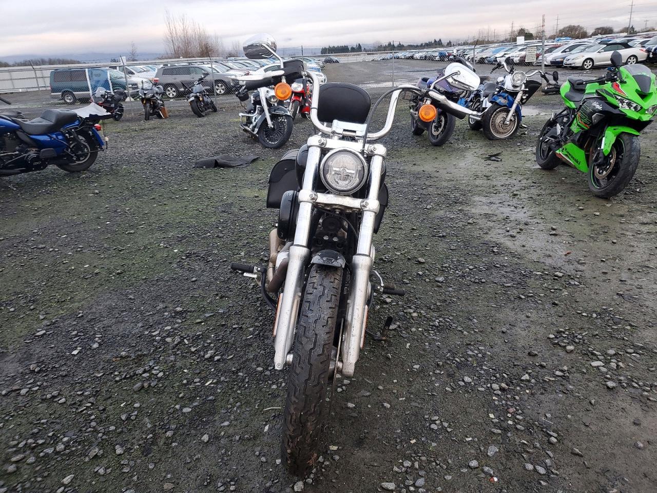 2022 HARLEY-DAVIDSON FXST photo 2
