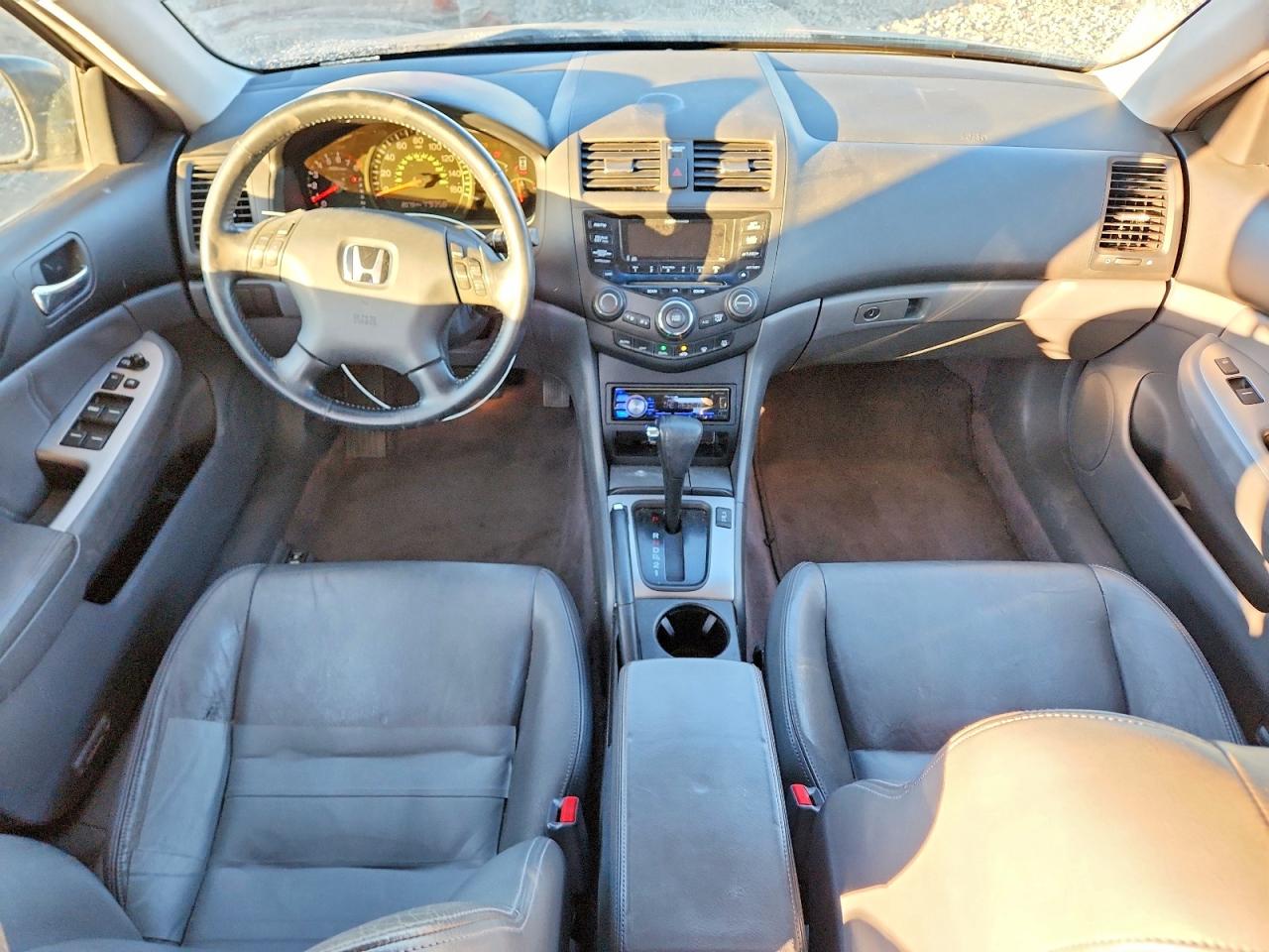 2004 HONDA ACCORD EX photo 8