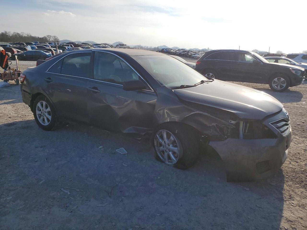 2010 TOYOTA CAMRY BASE photo 4