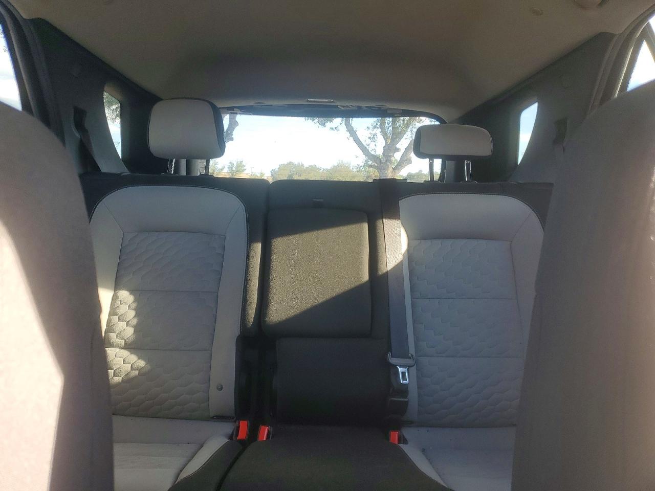 2020 CHEVROLET EQUINOX LT photo 10