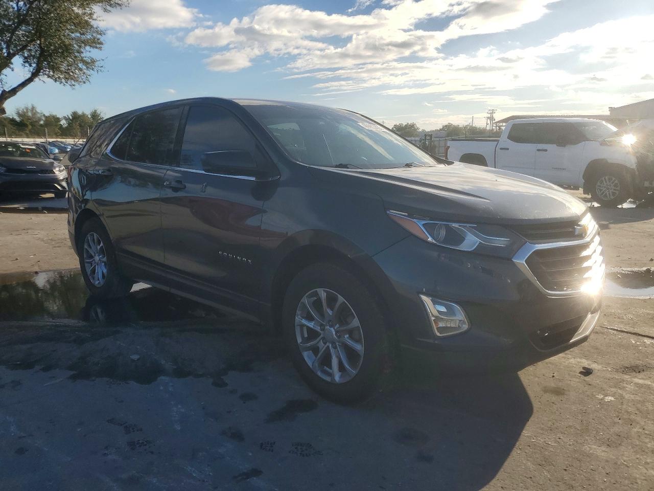 2020 CHEVROLET EQUINOX LT photo 4