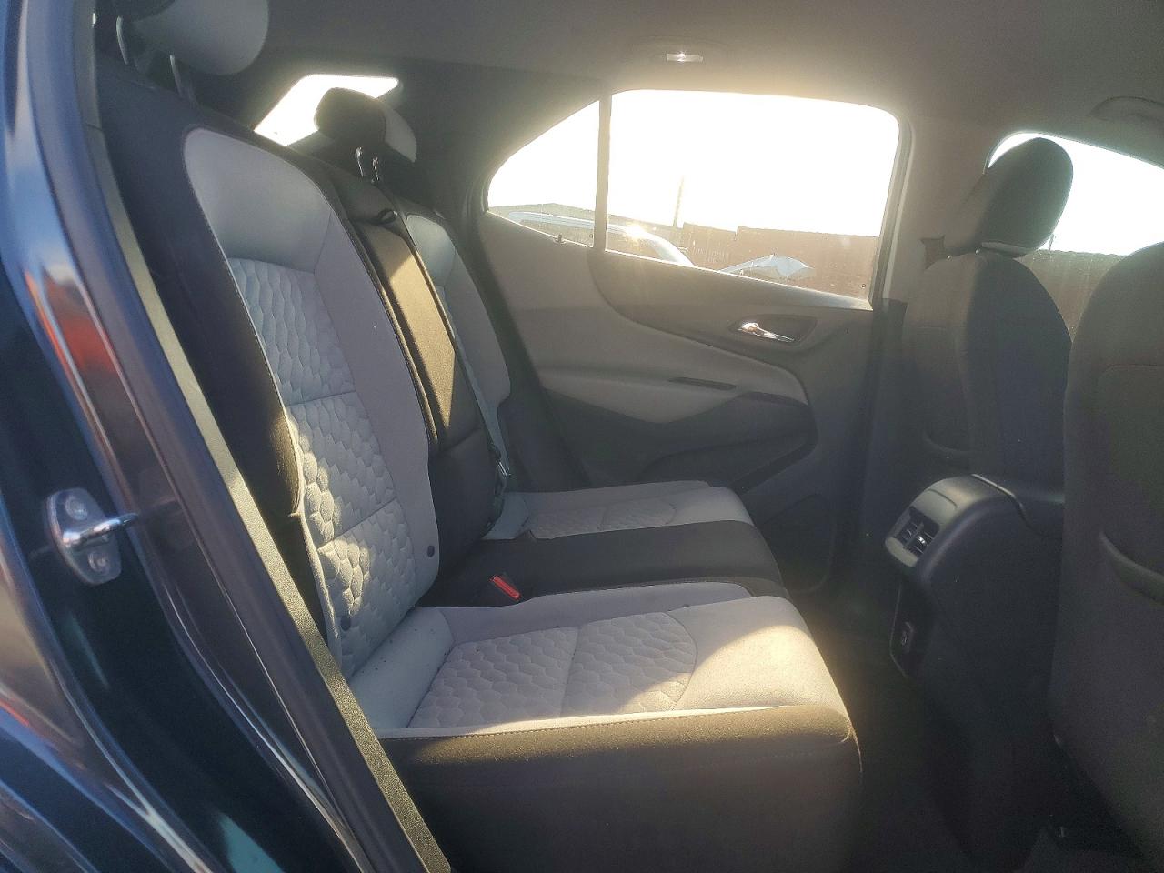 2020 CHEVROLET EQUINOX LT photo 11