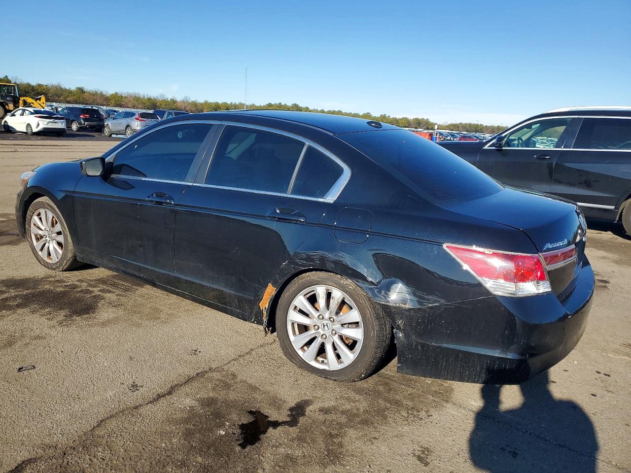 2011 HONDA ACCORD EXL photo 2