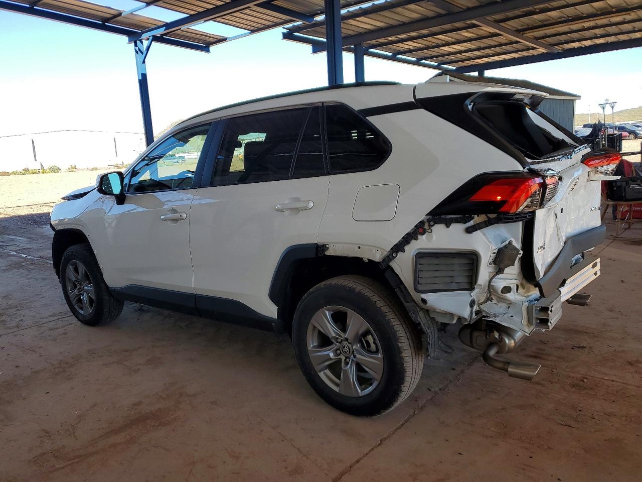 2025 TOYOTA RAV4 XLE photo 2
