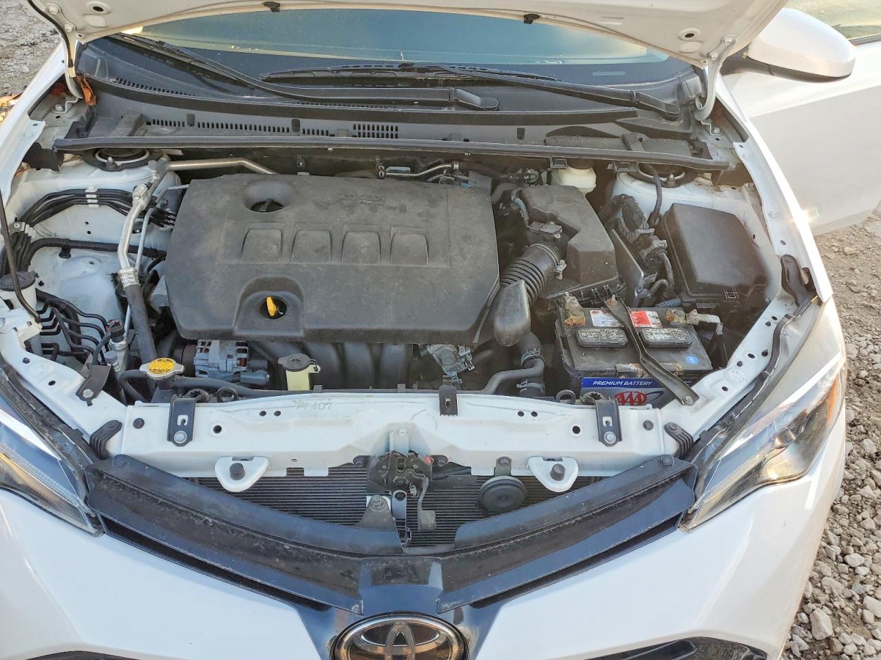 2017 TOYOTA COROLLA L photo 11