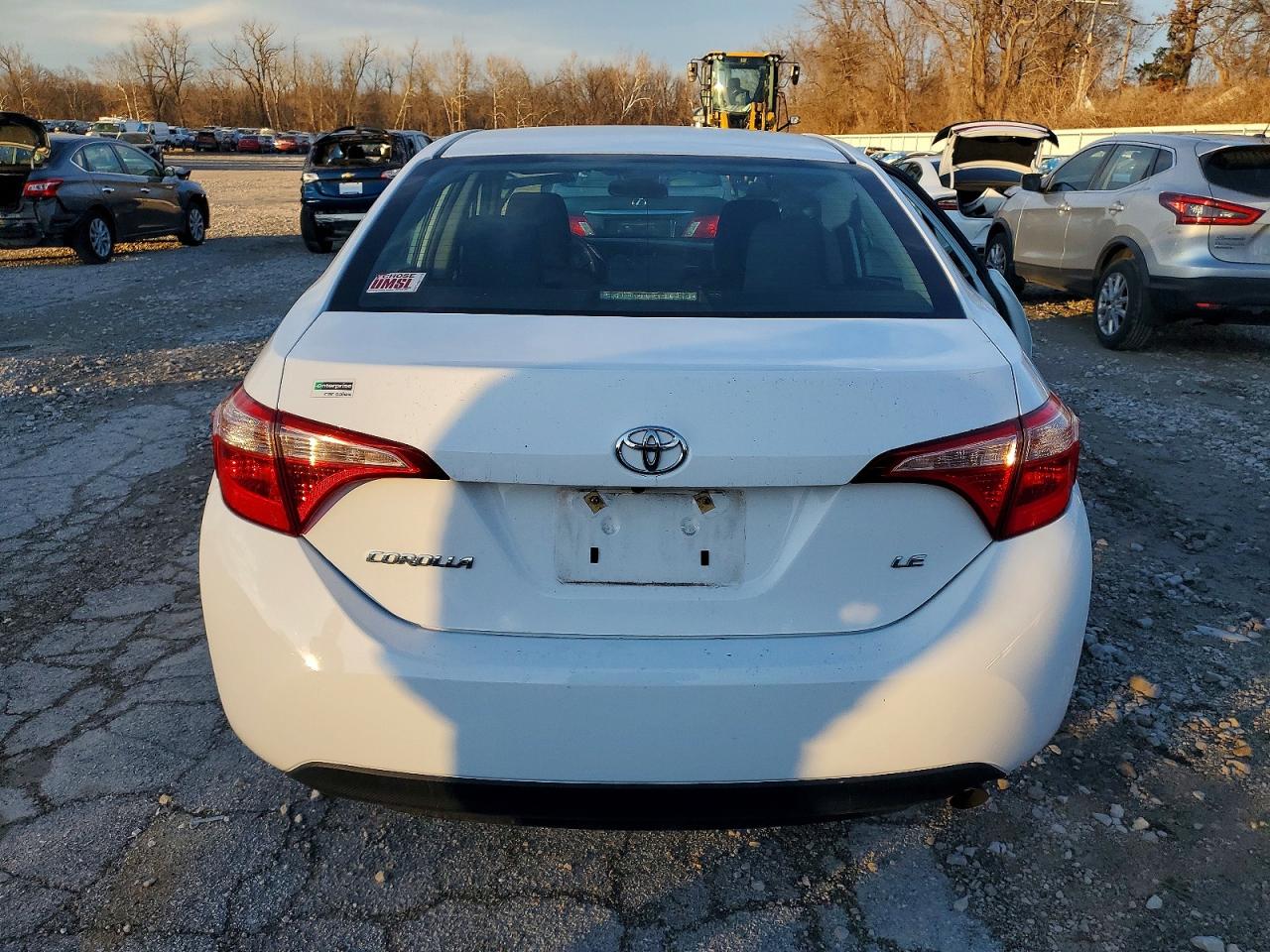 2017 TOYOTA COROLLA L photo 6