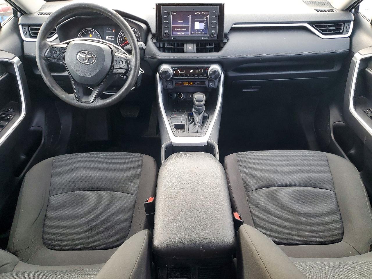 2022 TOYOTA RAV4 LE photo 8