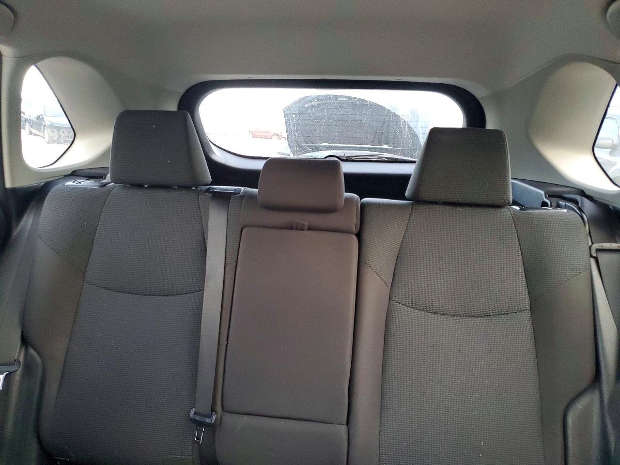 2022 TOYOTA RAV4 LE photo 10