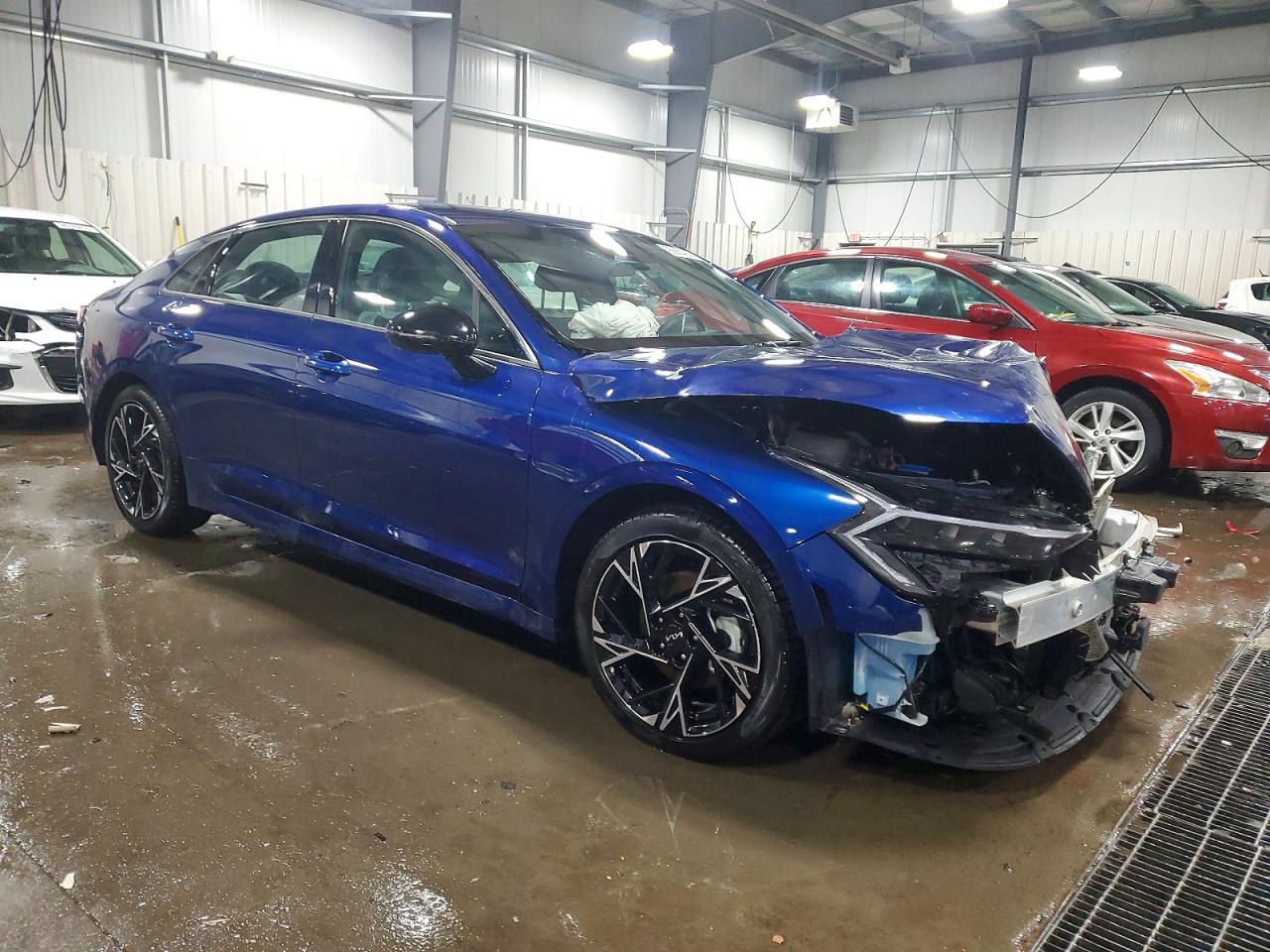 2025 KIA K5 GT-LINE photo 4