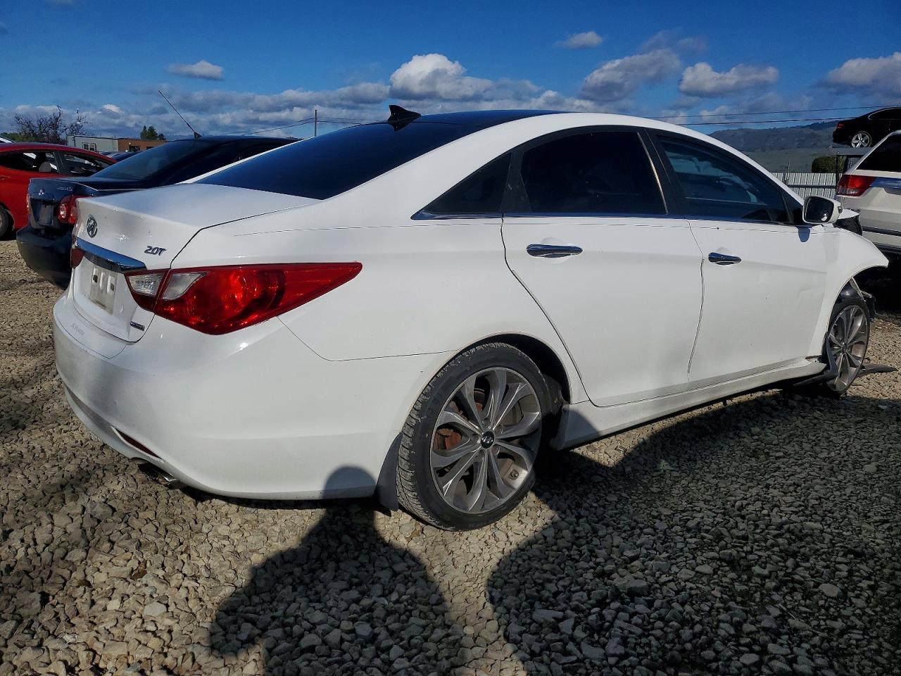 2013 HYUNDAI SONATA SE photo 3