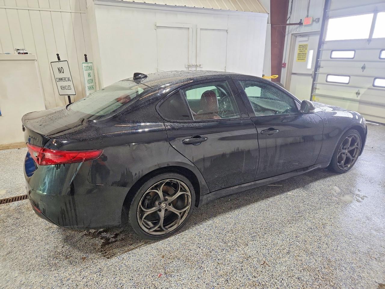 2018 ALFA ROMEO GIULIA TI Q4 photo 3