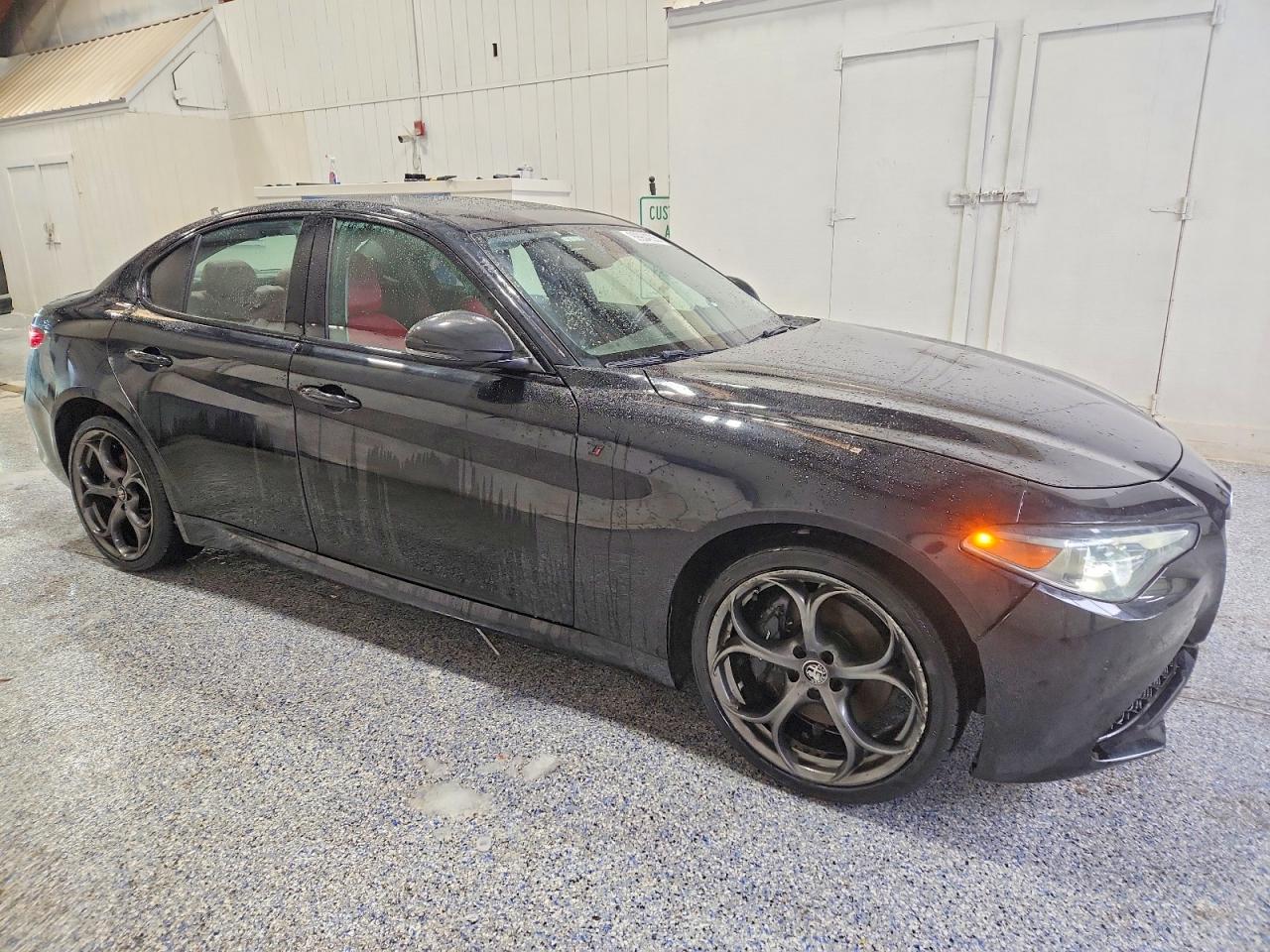 2018 ALFA ROMEO GIULIA TI Q4 photo 4