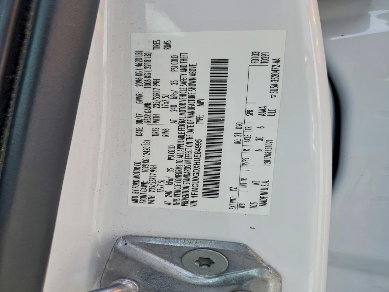 2017 FORD ESCAPE SE photo 12