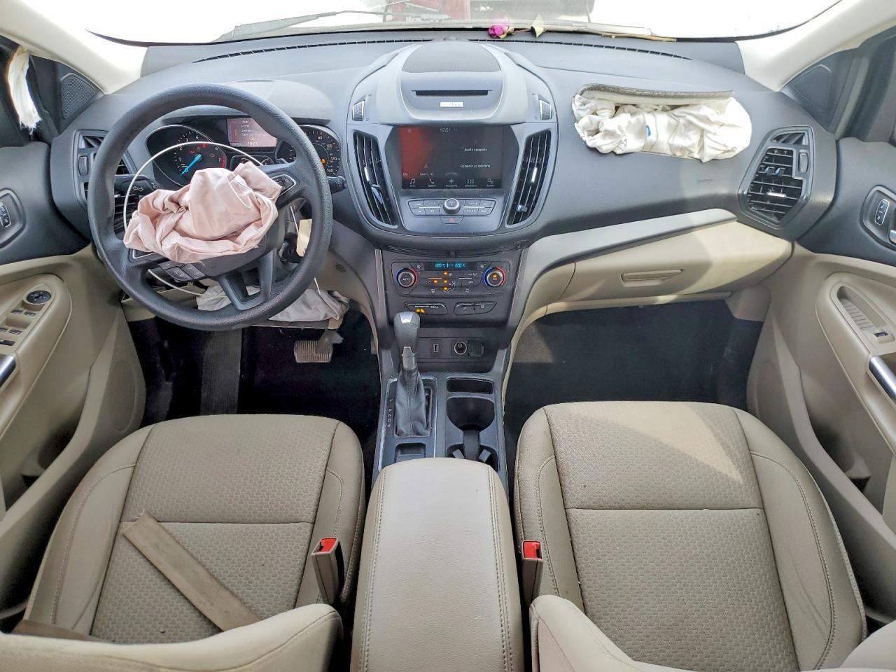 2017 FORD ESCAPE SE photo 8