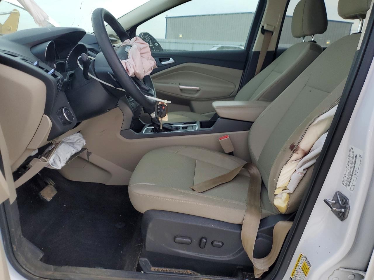 2017 FORD ESCAPE SE photo 7