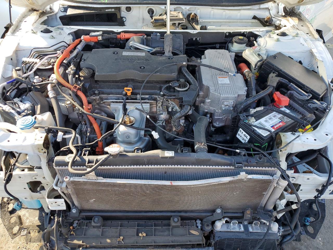 2018 HONDA ACCORD HYBRID photo 11