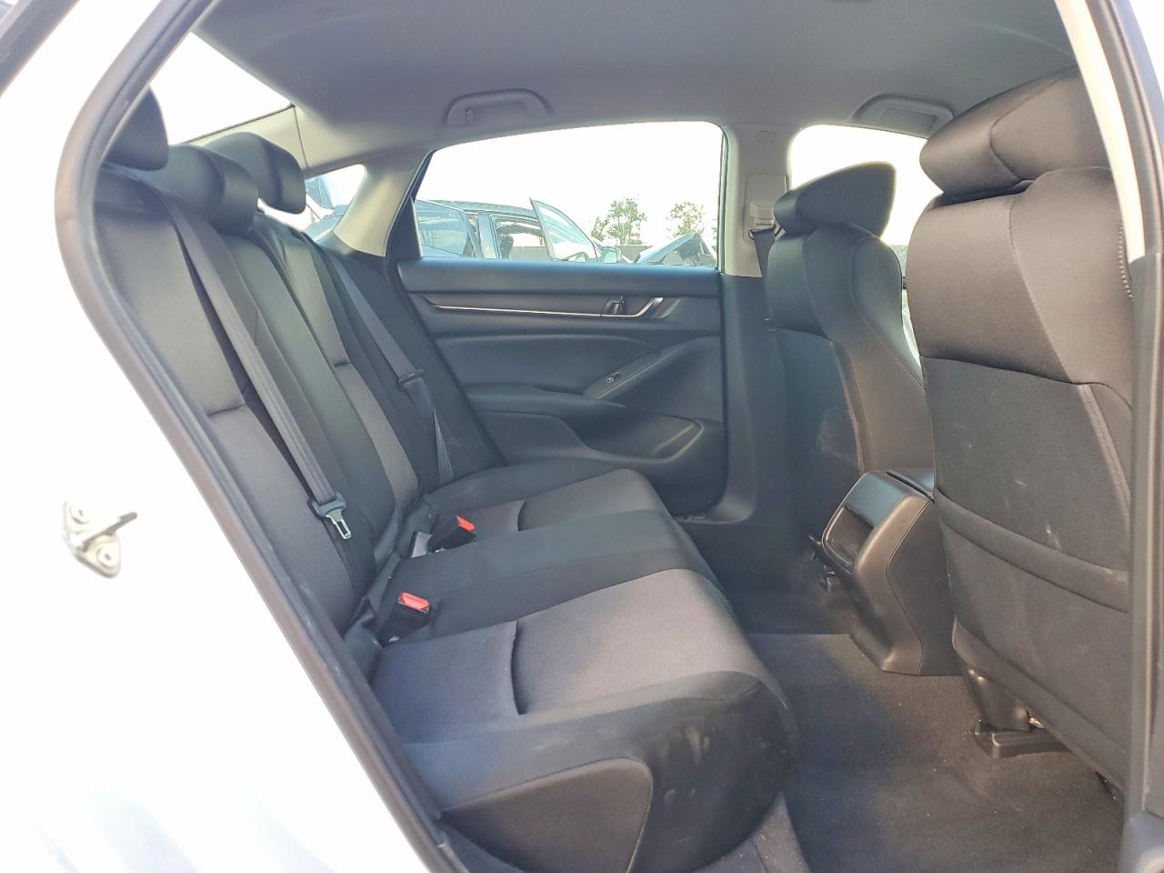 2018 HONDA ACCORD HYBRID photo 10