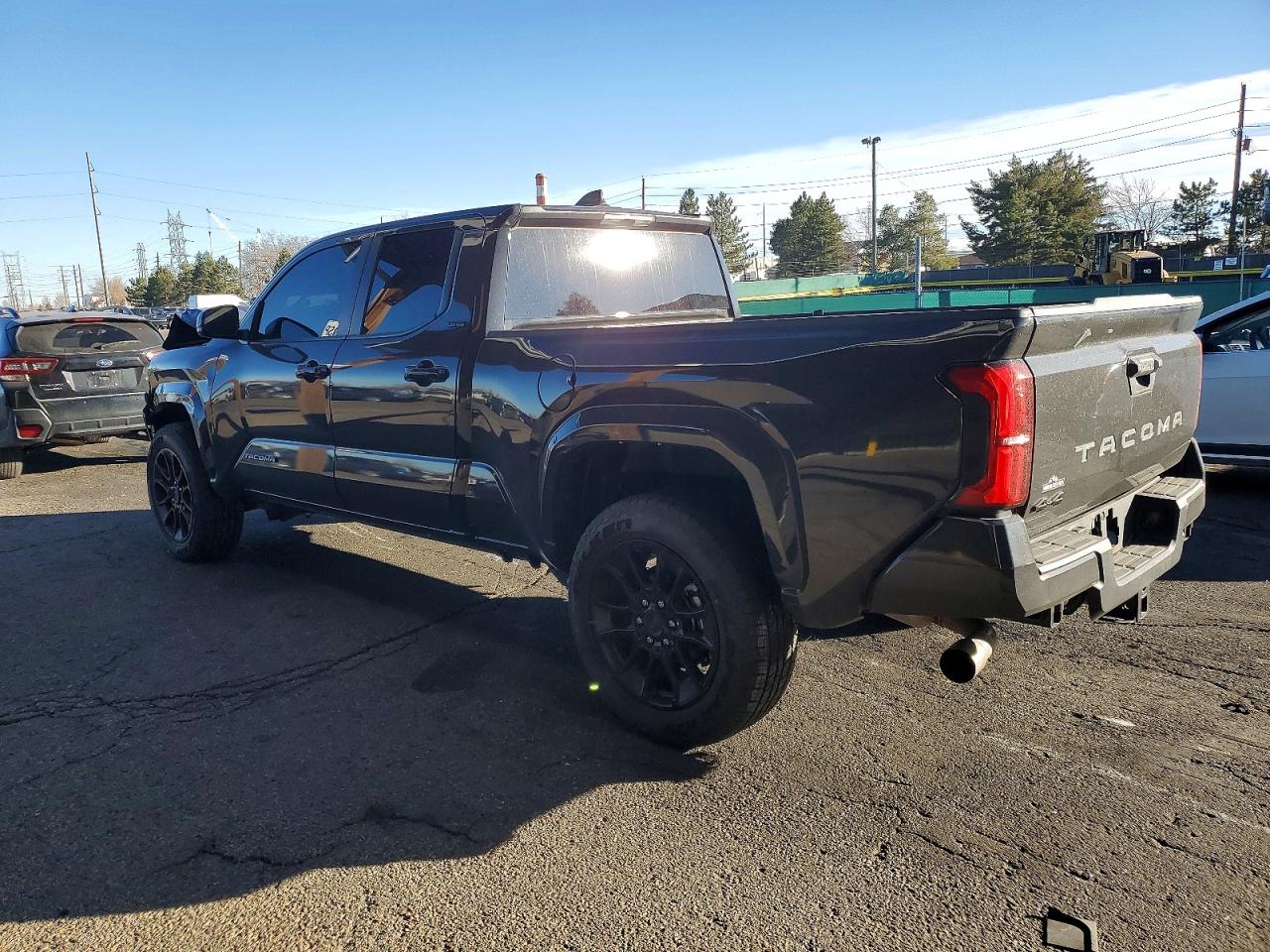 2025 TOYOTA TACOMA DOUBLE CAB photo 2