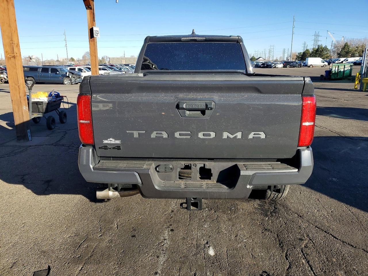2025 TOYOTA TACOMA DOUBLE CAB photo 6