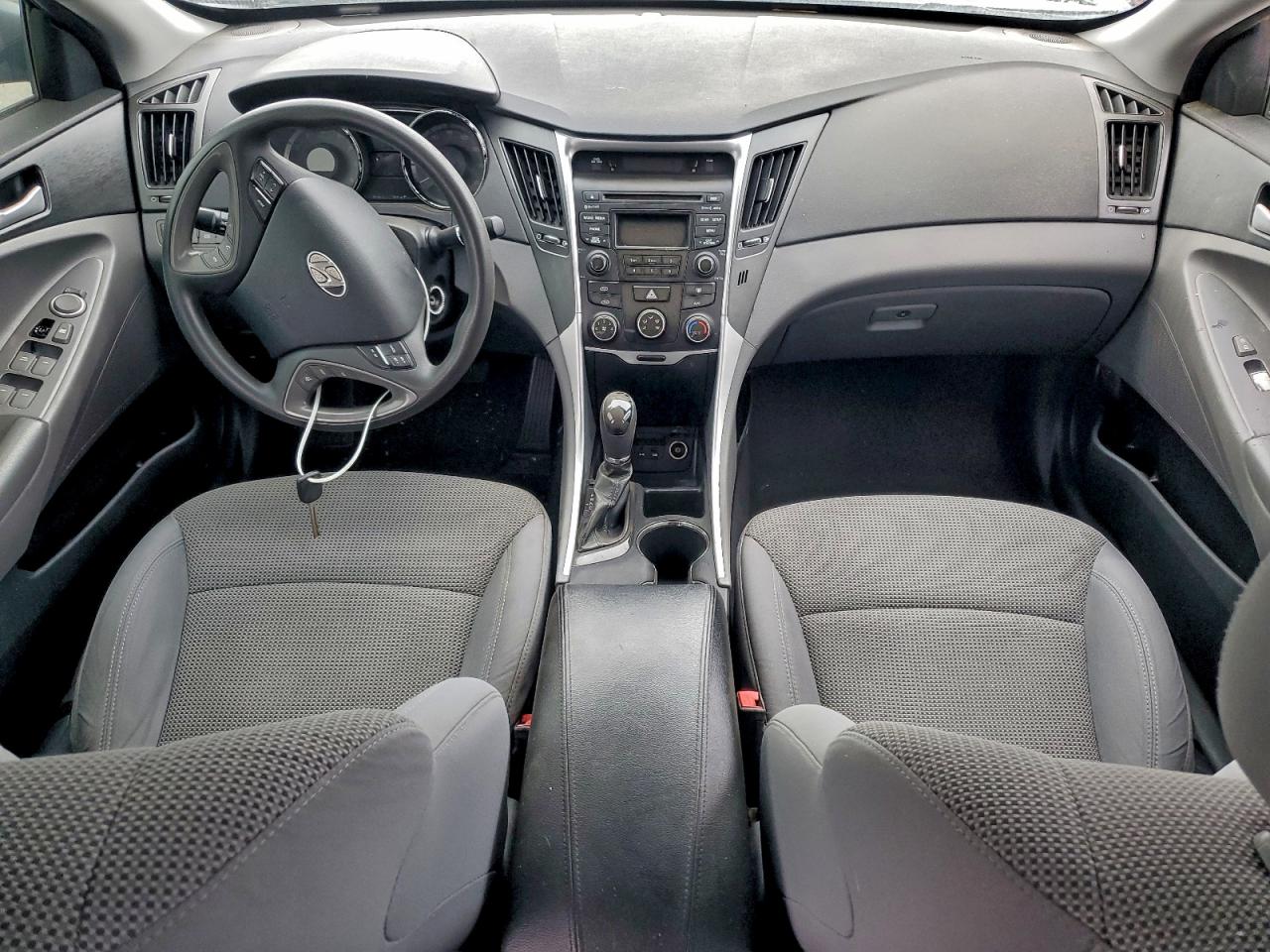 2014 HYUNDAI SONATA GLS photo 15