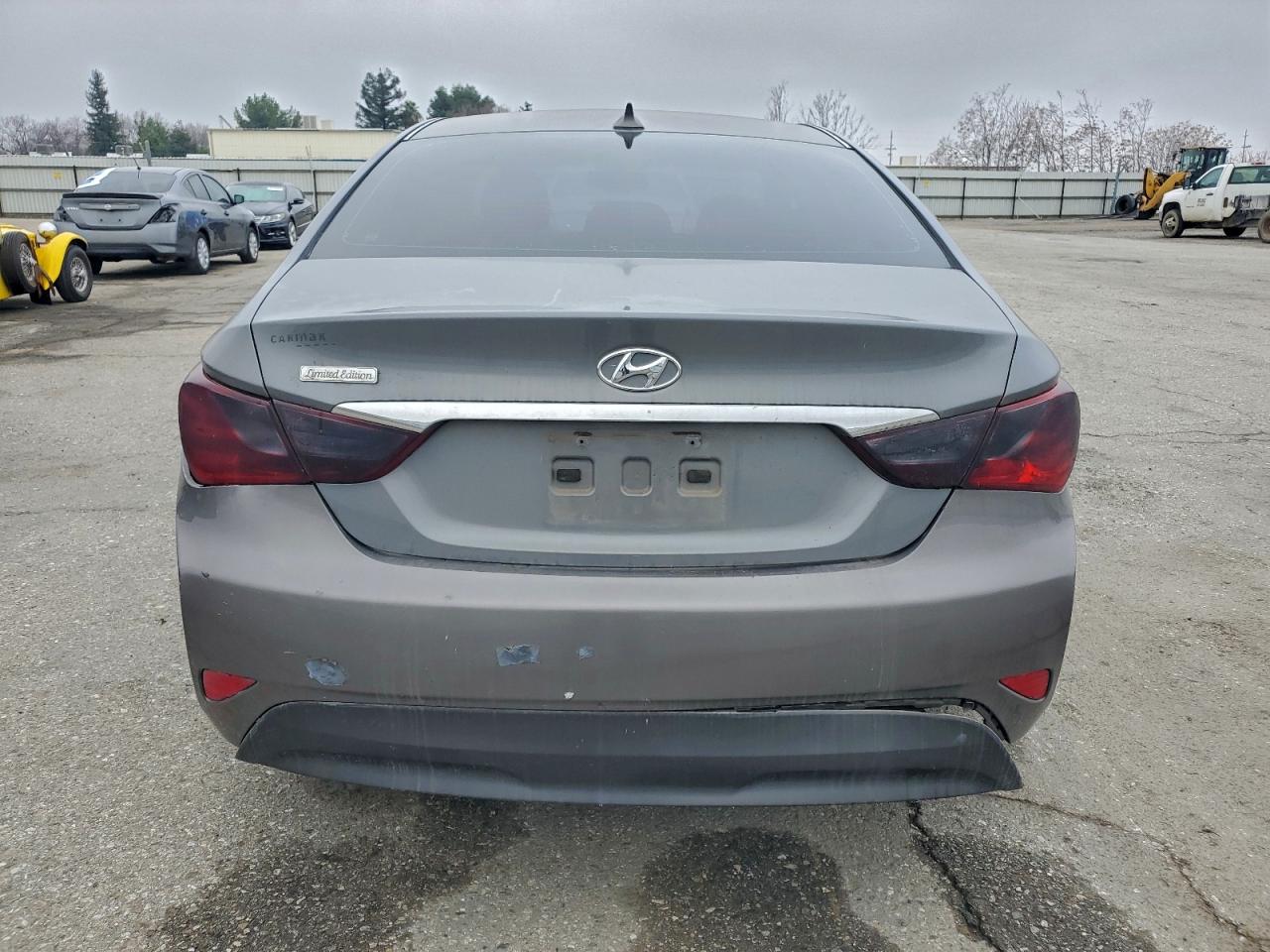 2014 HYUNDAI SONATA GLS photo 11