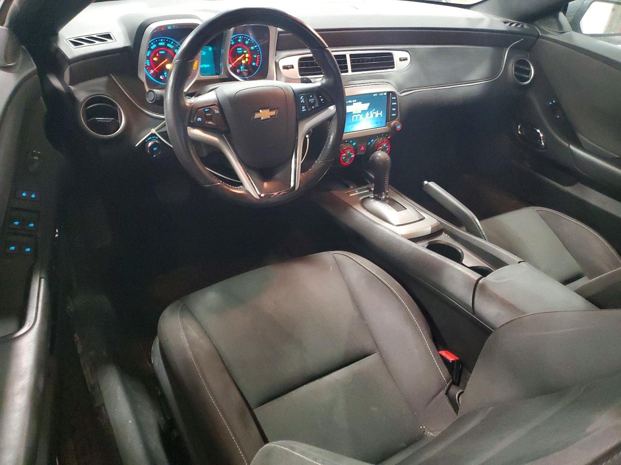 2015 CHEVROLET CAMARO LT photo 8