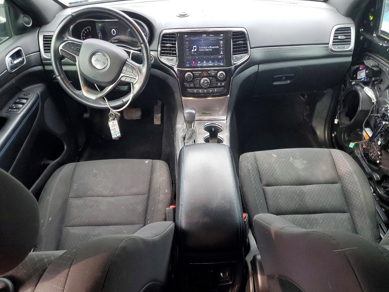 2019 JEEP GRAND CHEROKEE LAREDO photo 8