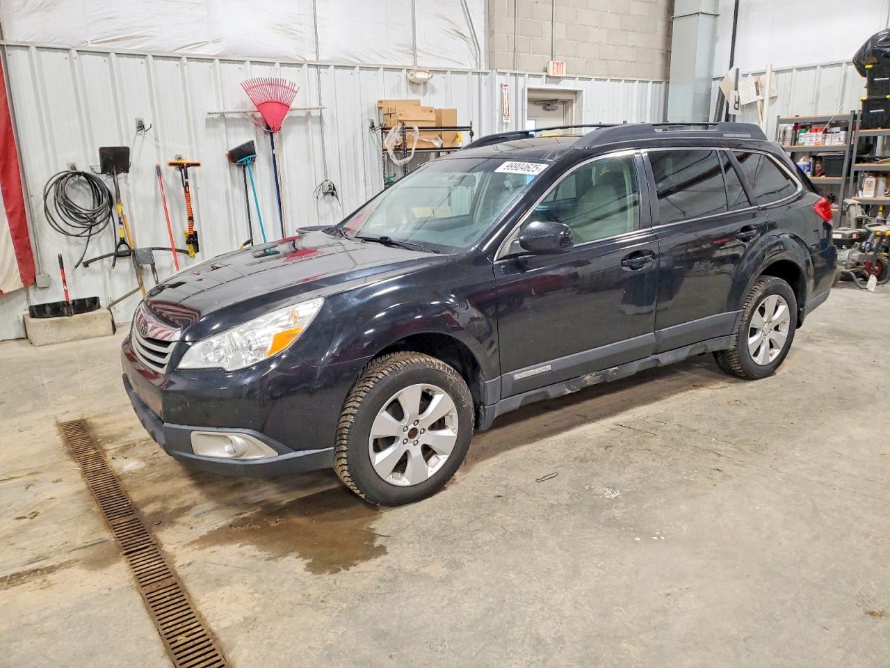2010 SUBARU OUTBACK