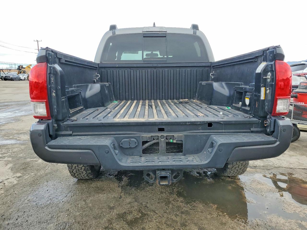 2017 TOYOTA TACOMA DOUBLE CAB photo 16