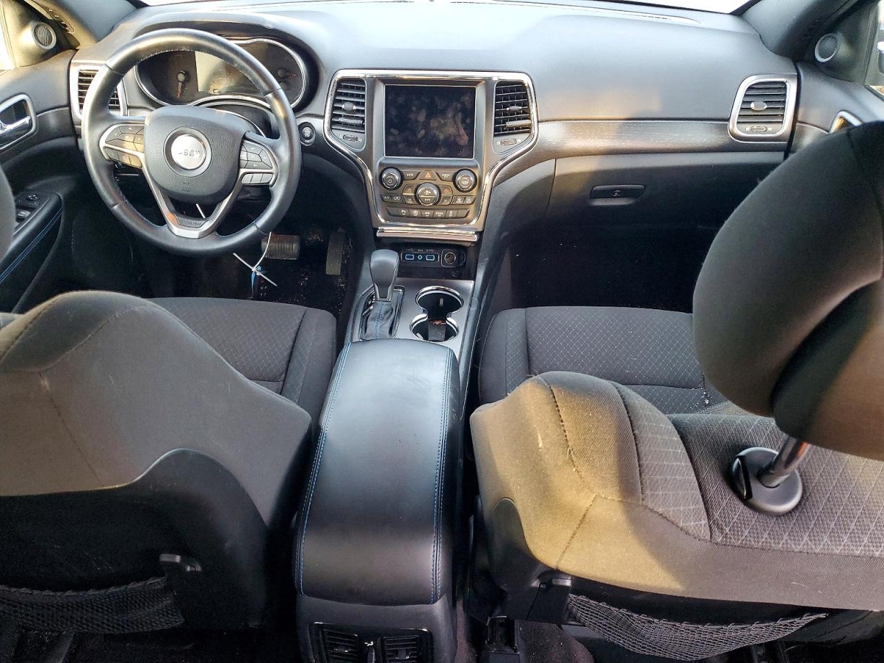2018 JEEP GRAND CHEROKEE LAREDO photo 8